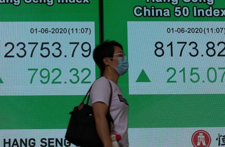 Asian stocks rebound after Trump avoids reigniting trade war