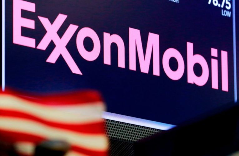 Exxon lost $1B in second quarter as oil use dries up