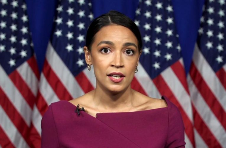 Alexandria Ocasio-Cortez slams NBC News for misleading tweet