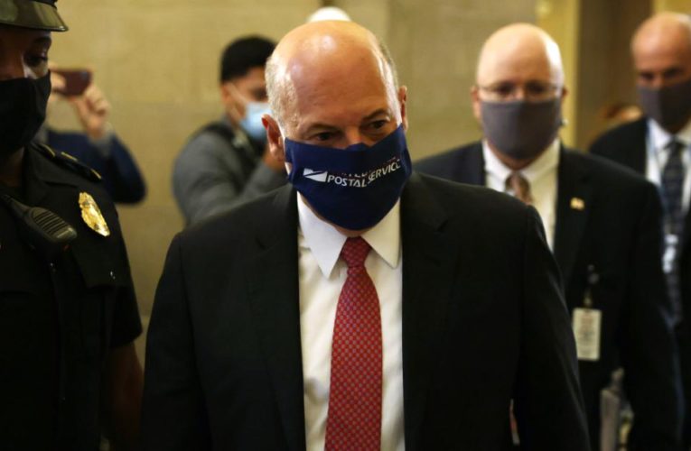 Schumer announces investigation into Postal Service changes