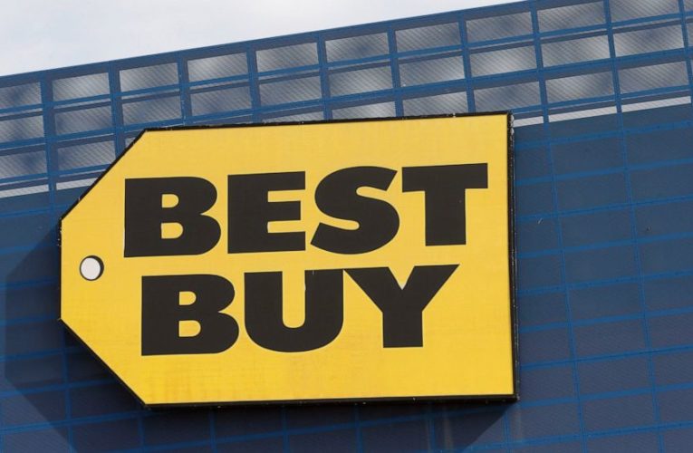 Best Buy’s 2Q online sales surge but challenges remain