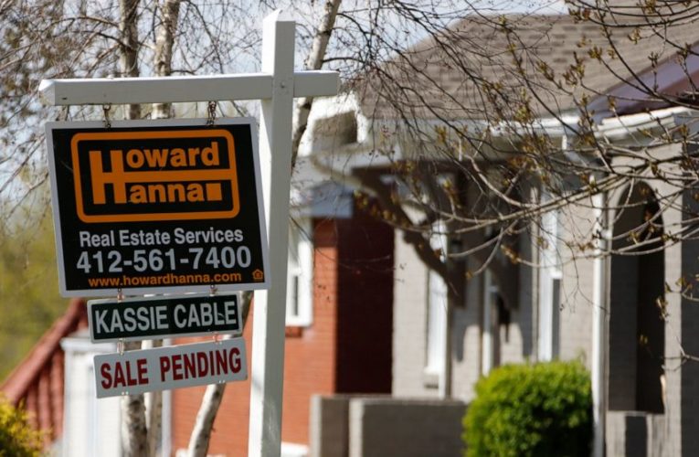 US long-term mortgage rates rise; 30-year at 2.99%