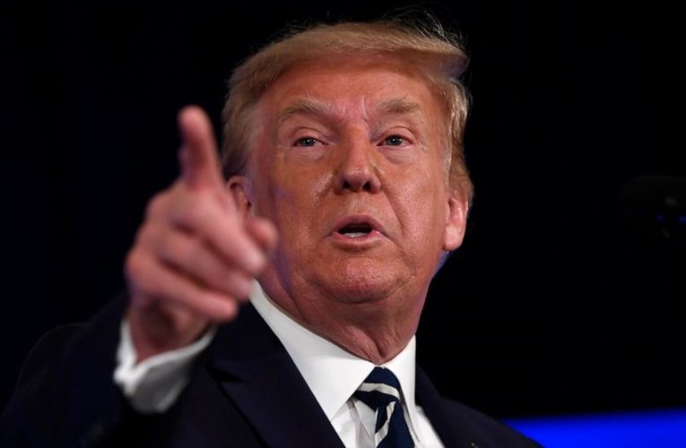 Trump orders more unemployment pay, a payroll tax deferral