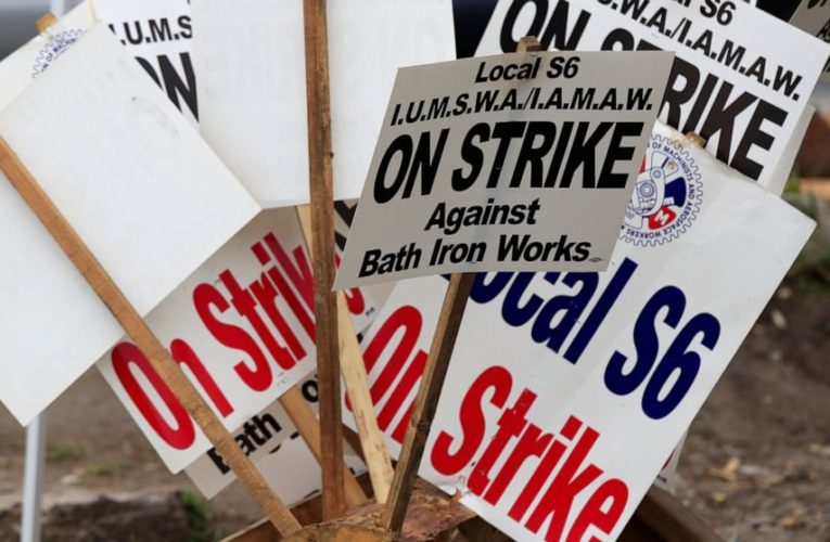 Shipyard, union reach tentative deal to end strike in Maine