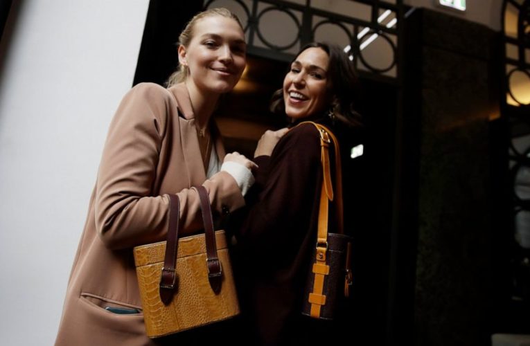 Virus surge makes US weak link in global economic recovery