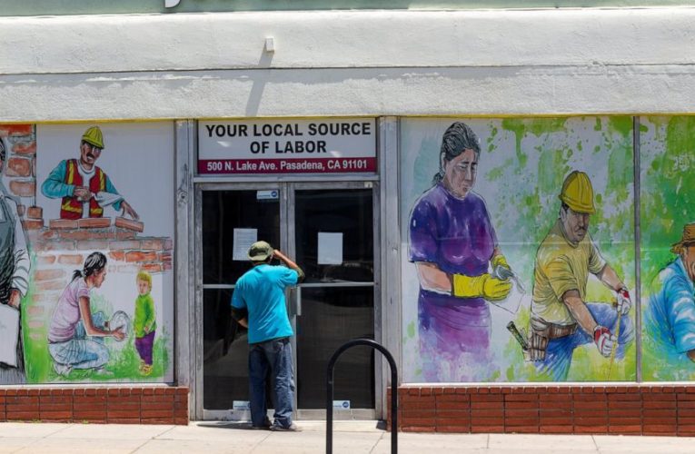 Rise in jobless claims reflects still-struggling US economy