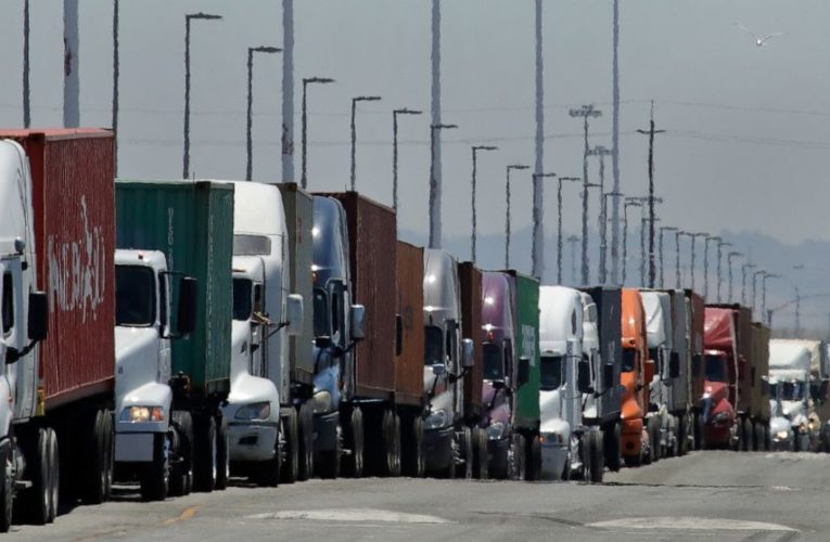 U.S. economy plunged an annualized 31.7% in second-quarter