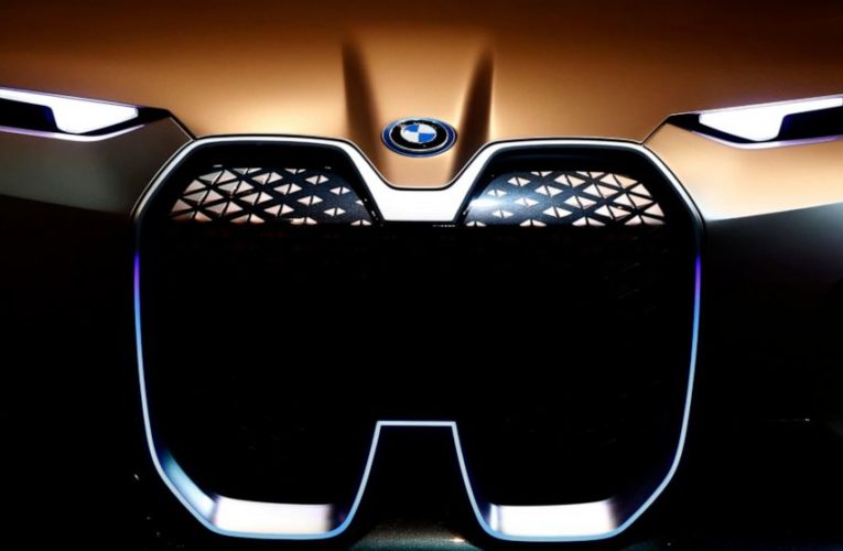 BMW loses 212 million euros in Q2, sees rebound in China