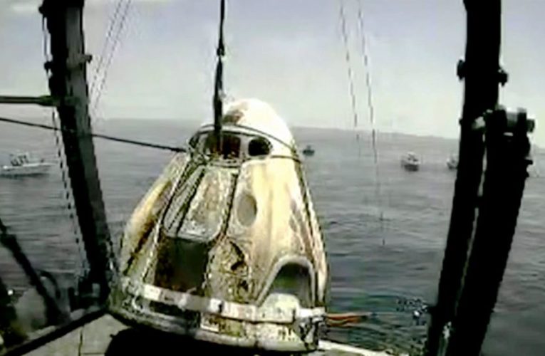 SpaceX capsule and NASA crew make 1st splashdown in 45 years