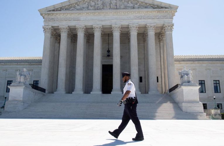House Democrats to introduce bill setting 18-year term limit for Supreme Court justices