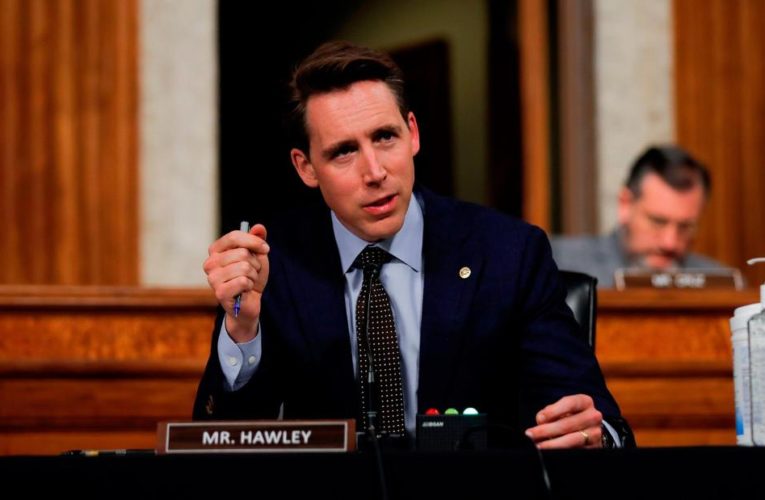 GOP lawmakers are in a bind as they try to court swing voters put off by Trump while avoiding criticizing a President who demands total loyalty