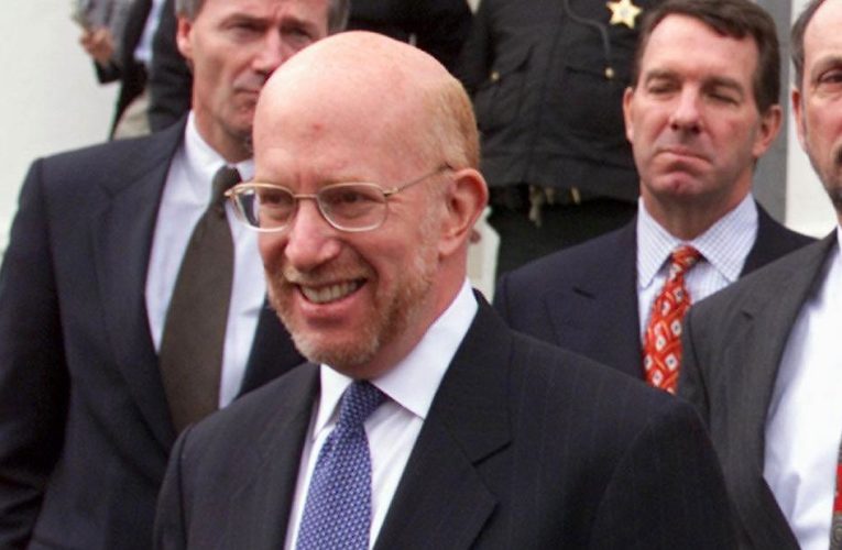 Famed Republican lawyer pens scathing op-ed about Trump