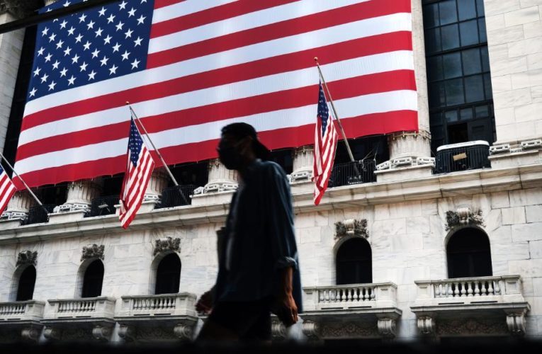 Dow falls sharply as coronavirus fears grow