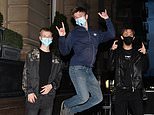 Coronavirus: Revellers hit the town ahead of England’s first 10pm pub and restaurant curfew&nbsp;