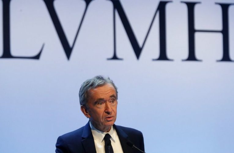 Dueling over diamonds: LVMH says Tiffany not worth buyout