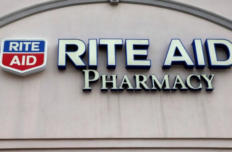 Rite Aid tops Street 2Q expectations, revises forecast