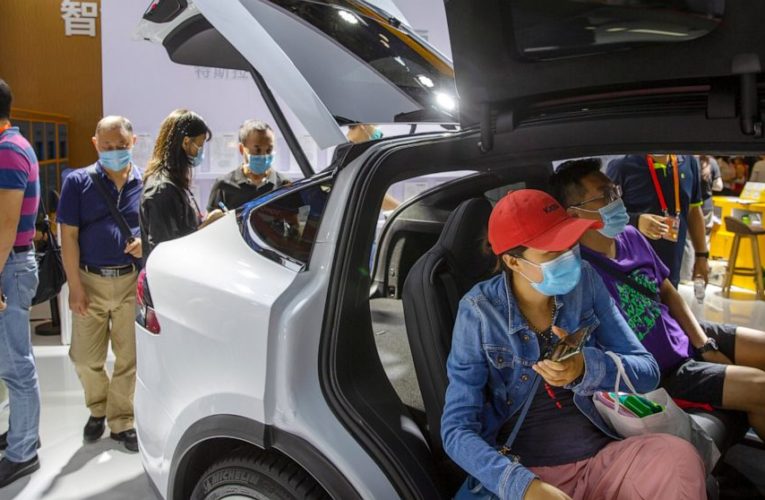 China auto sales up 6% in August, down 15.4% year-to-date