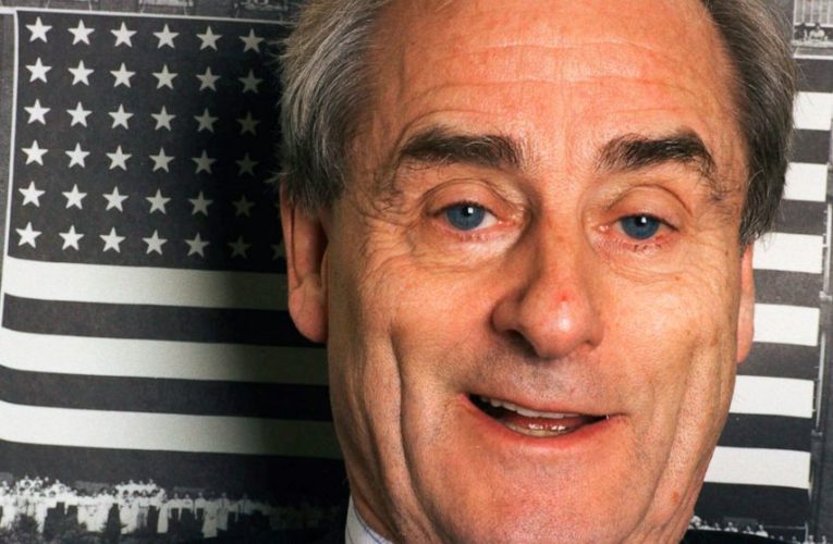 Sir Harold Evans, crusading publisher and author, dies at 92