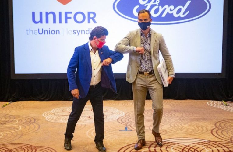 Canadian auto workers reach tentative contract with Ford