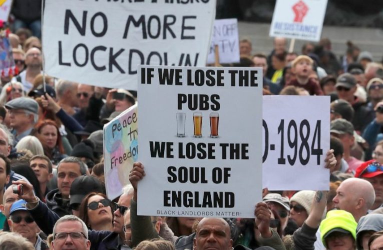 London police, protesters clash at COVID-19 demonstration