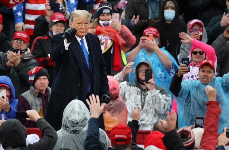 Trump uses outdated thinking in attempt to woo suburban women: I’m ‘getting your husbands back to work’