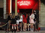 Coronavirus UK: Manchester revellers hit the streets before pubs shut under Tier 3 lockdown