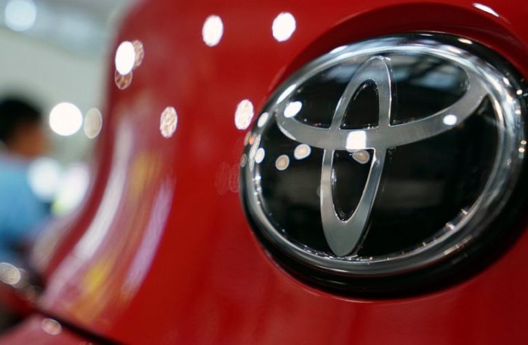 Toyota adds 1.5M US vehicles to recalls for engine stalling