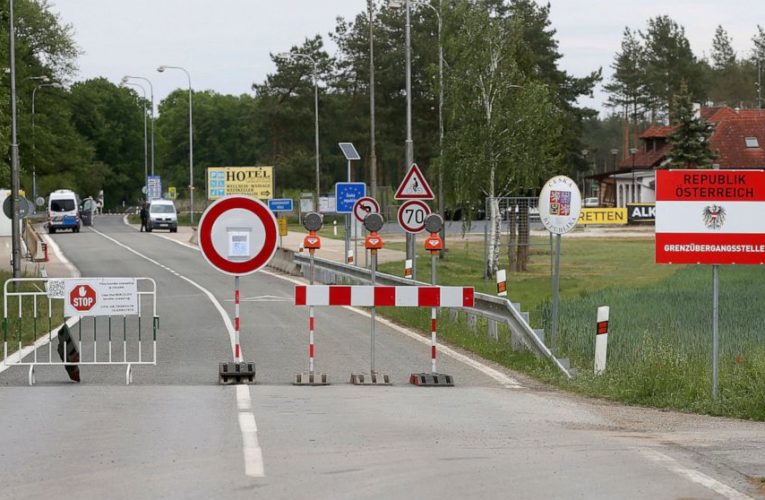 EU countries adopt common travel guidelines amid pandemic
