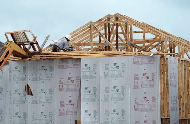 August construction spending up 1.4%, led by home building