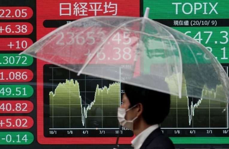 S&P 500 rises again, on pace for its best week since July