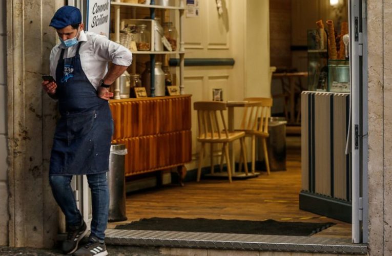 Italy closes gyms, shuts eateries early to fight COVID-19