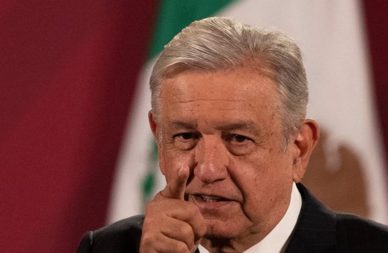 Mexican president pledges to ban outsourcing of jobs