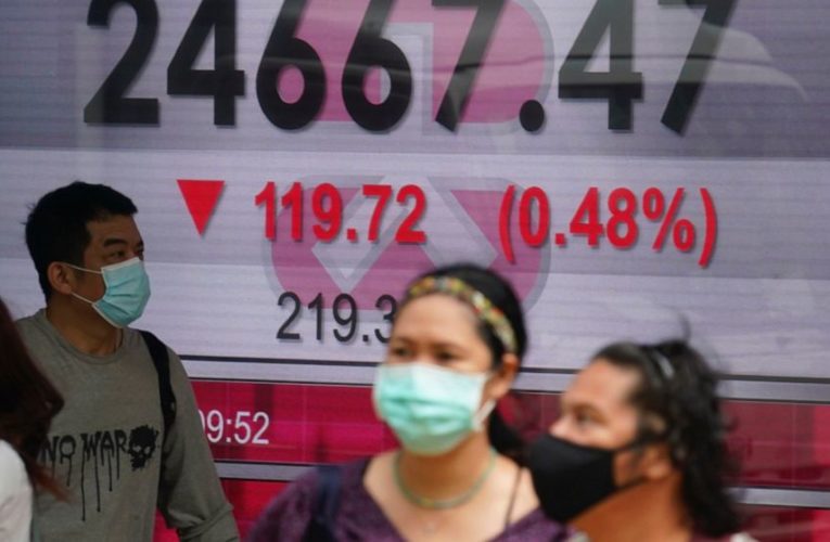 US stocks tumble with markets around world on virus worries