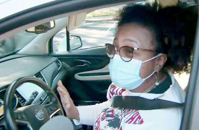 Covid-19 risk looms over families torn on holiday travel