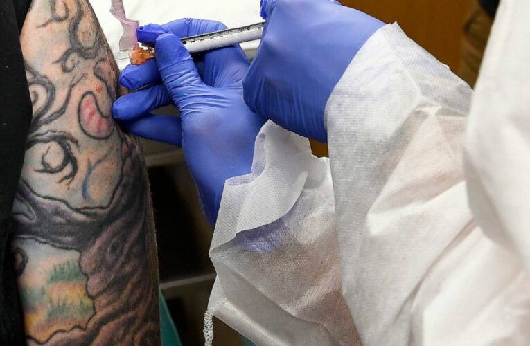 2nd virus vaccine shows striking success in US tests