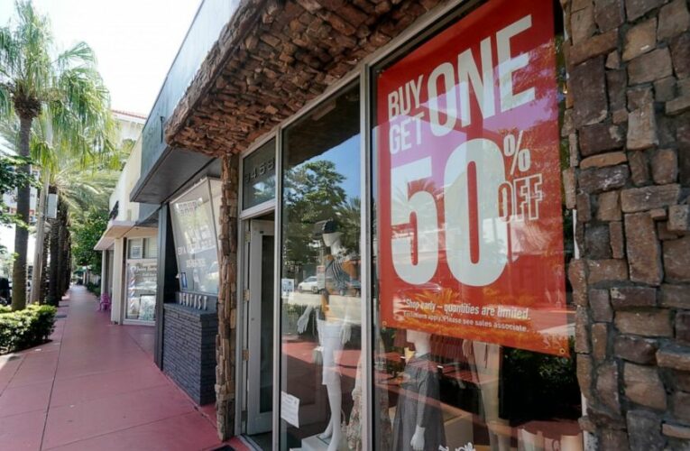 US consumer prices unchanged in October, lowest in 5 months