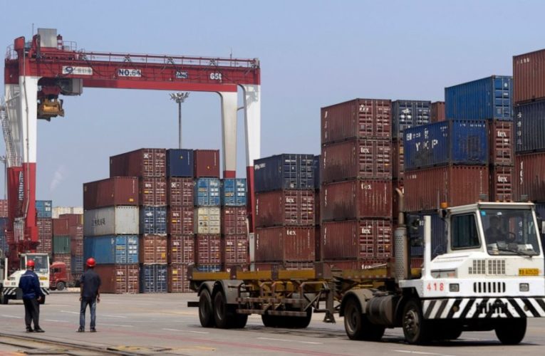 China tightens restrictions on Australian exports