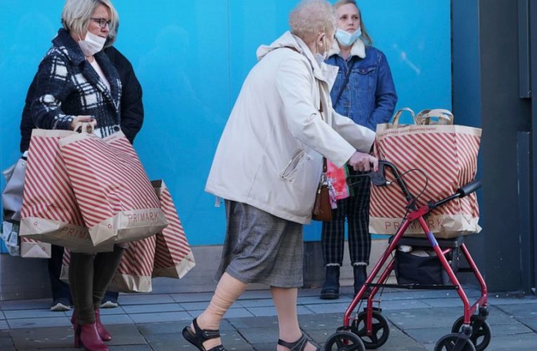 Pints poured, retail therapy: England readies for lockdown