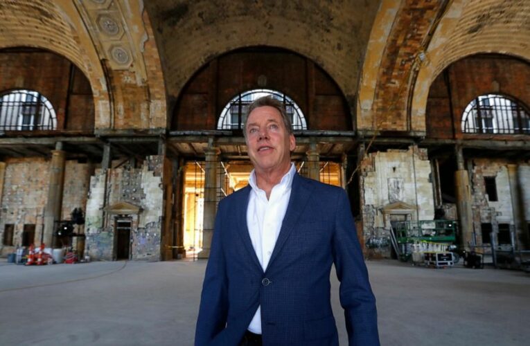 Ford to revamp Detroit book warehouse into innovation hub