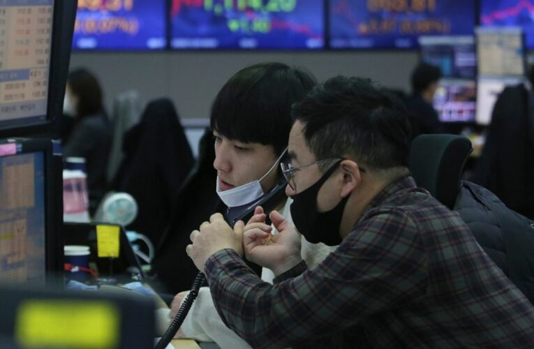 Asian shares mixed amid tug of war between hope, fear