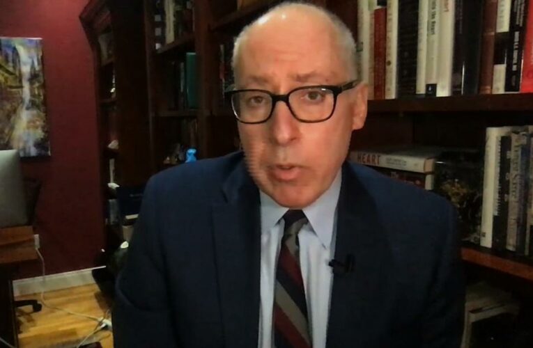 Doctor: Biden should be vaccinated publicly on Monday