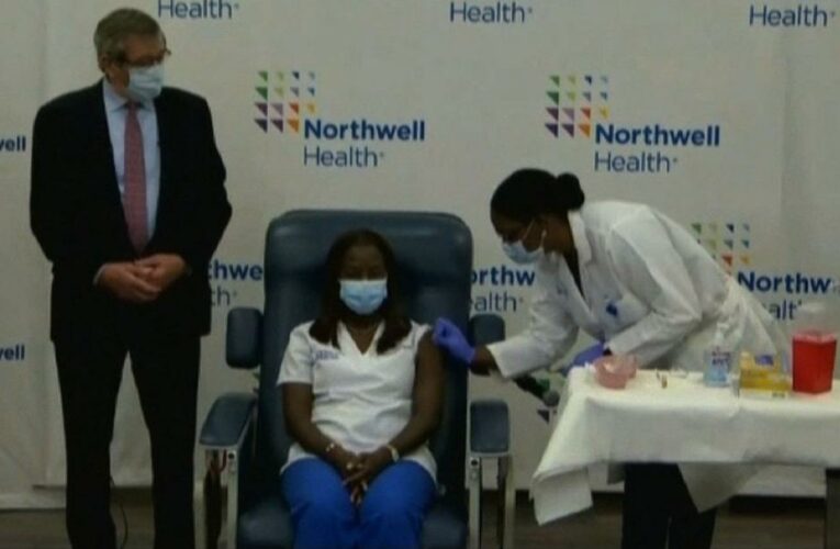 See first Covid-19 vaccine given to a NY health care worker