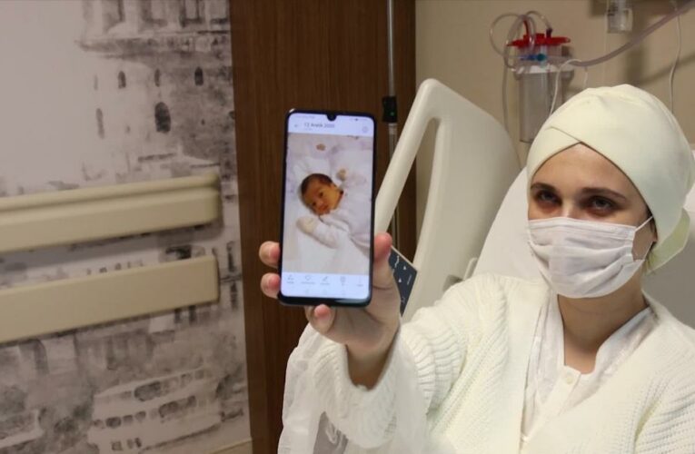 Go inside a Covid-19 maternity ward