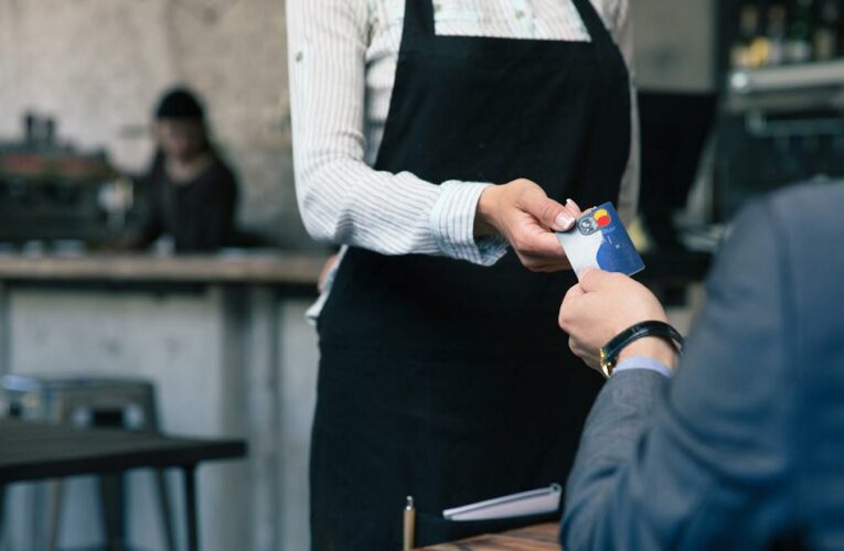Expanding a deduction for business lunches won’t do much to help restaurants