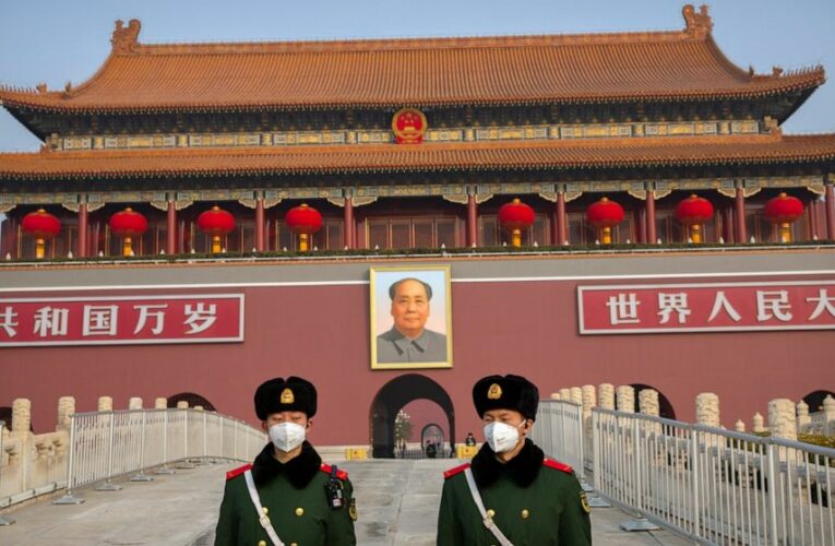 Chinese authorities detain Bloomberg news assistant