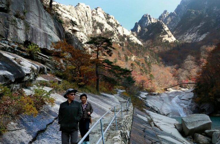 NKorea vows to redevelop mountain tour site despite pandemic