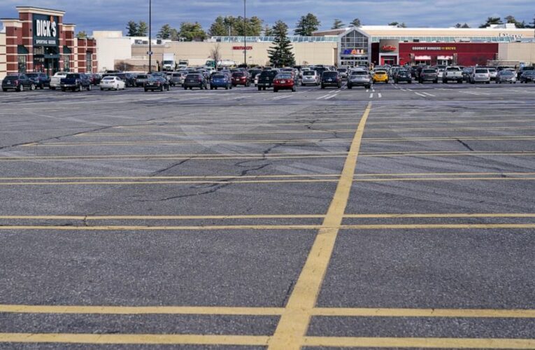 Retail sales fell 1.1% in November, biggest drop in 7 months