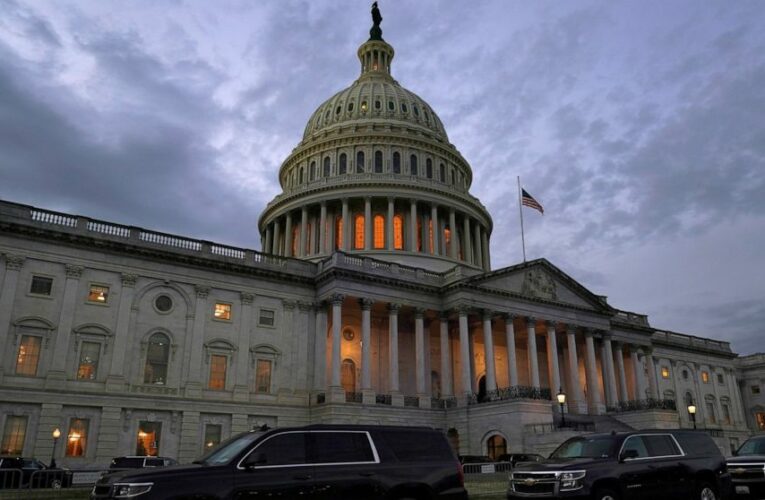 $900B COVID relief bill passed by Congress, sent to Trump