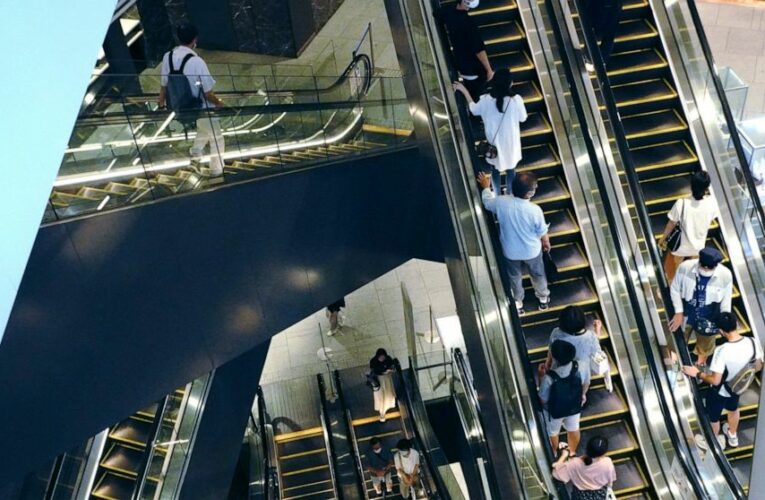 Japan’s economy grows 22.9% in 3Q, bouncing back from COVID
