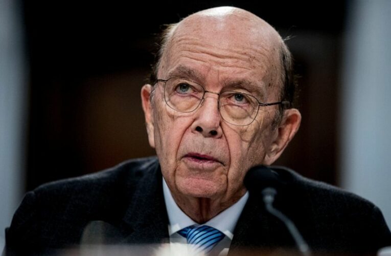 US blacklists top Chinese chipmaker, alleging military ties